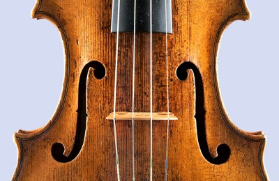 5260AmatiViolinSoundholesLG.jpg